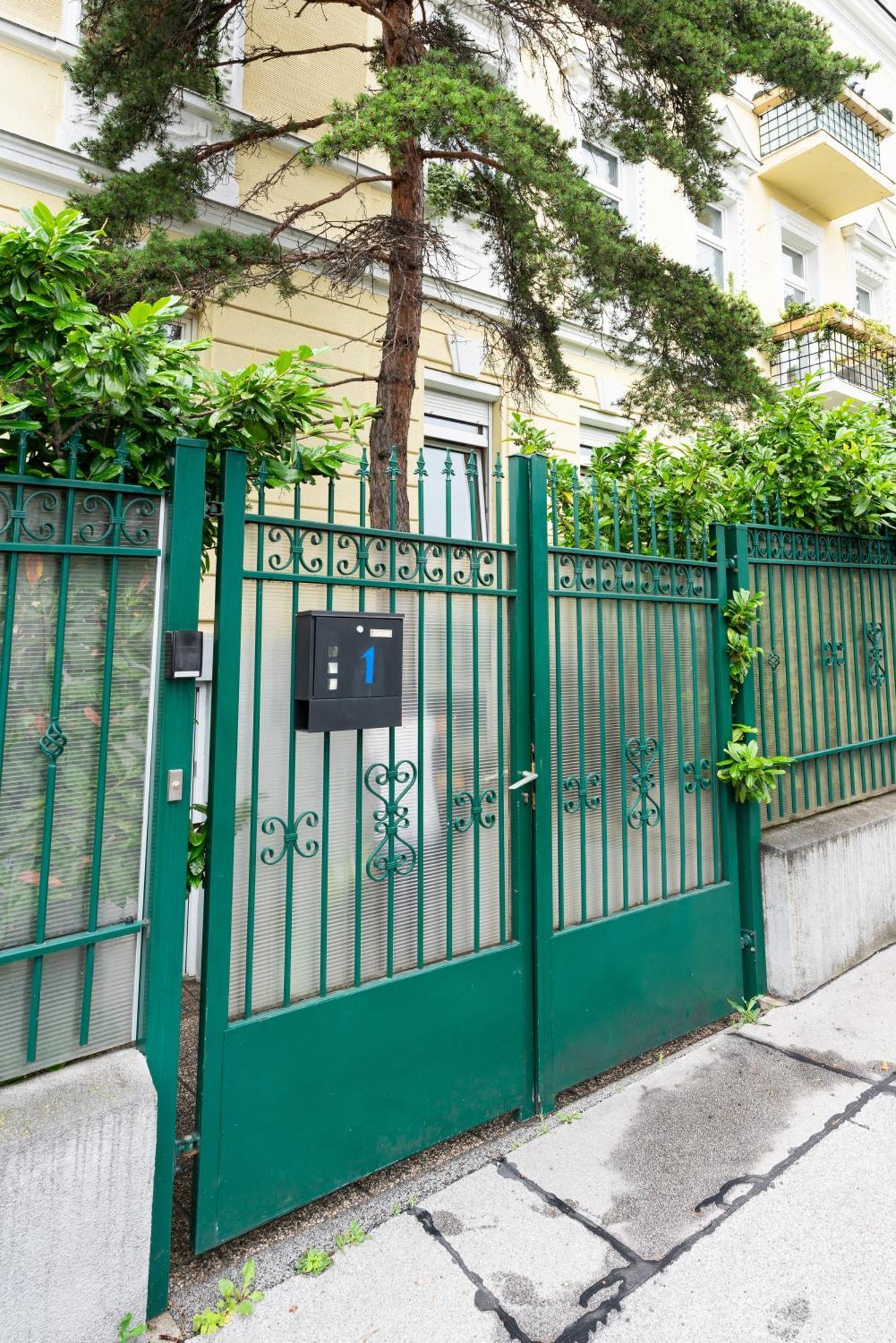 Central Living Apartments - Wielemansgasse Vienna Luaran gambar